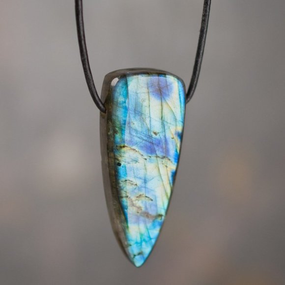 Labradorite Dagger Pendant – H - Picture 1 of 1
